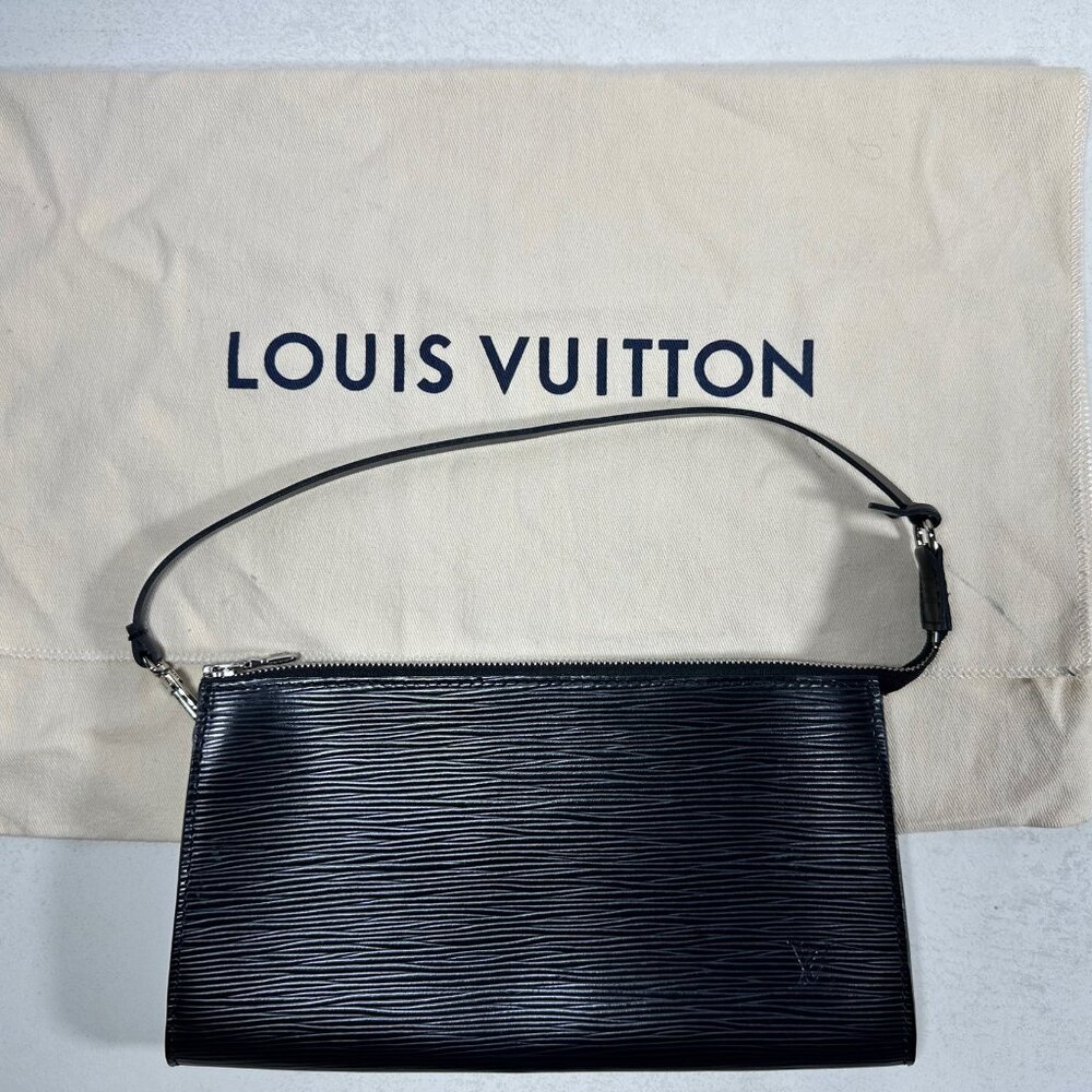 Pre Loved Epi Pochette in Black and Silver Hardware